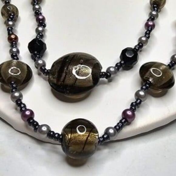 Premier Designs Double Strand Layered Glass Beaded Necklace 18.5"L - Picture 3 of 4
